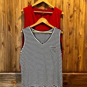 Garnet Hill Weekender V neck Tank Tops XL